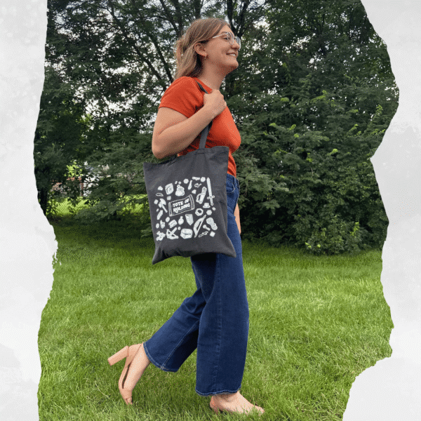 Tote of Holding - Image 5
